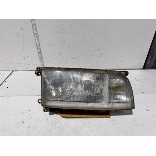 Toyota Hiace Super Custom Right Head Light LH100 1989-1993