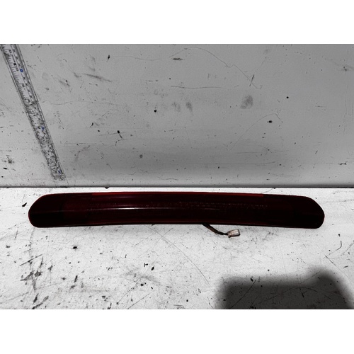 Toyota Landcruiser Tailgate Stop Light FZJ105 04/1998-10/2007