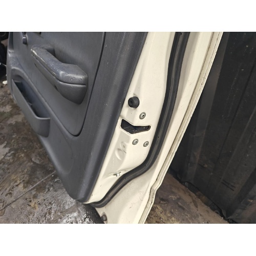 Toyota Hilux Right Front Door Lock Mechanism RZN149 09/1997-03/2005