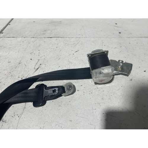 Toyota Prius Left Rear Seatbelt ZVW30 07/2009-12/2015