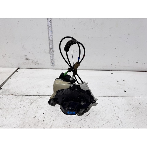 Toyota Prius Right Front Lock Mechanism ZVW30 07/2009-12/2015