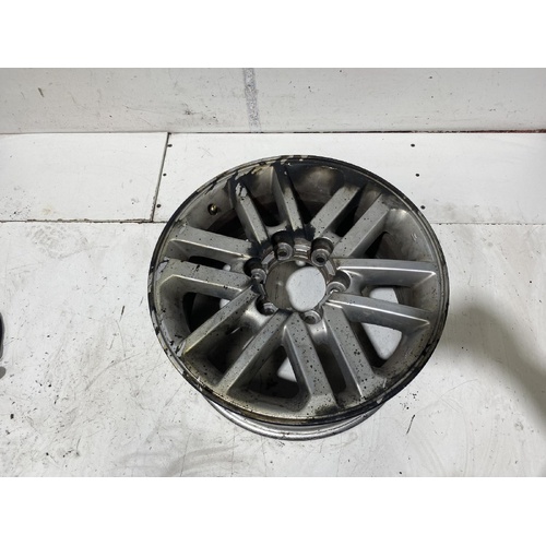 Toyota Hilux Alloy Wheel Mag KUN26 07/2011-08/2015