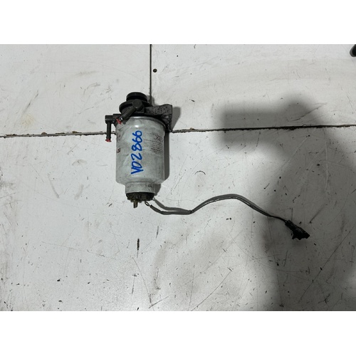 Toyota Hilux Fuel Filter / Primer Pump LN106 10/1983-09/1997