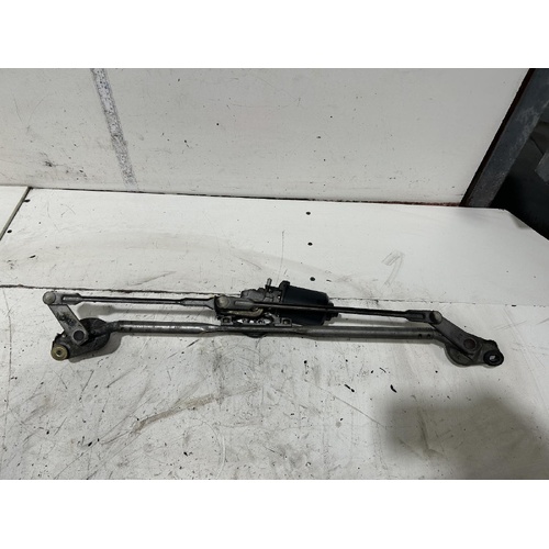 Toyota Prado Front Wiper Assembly GRJ120 02/2003-10/2009