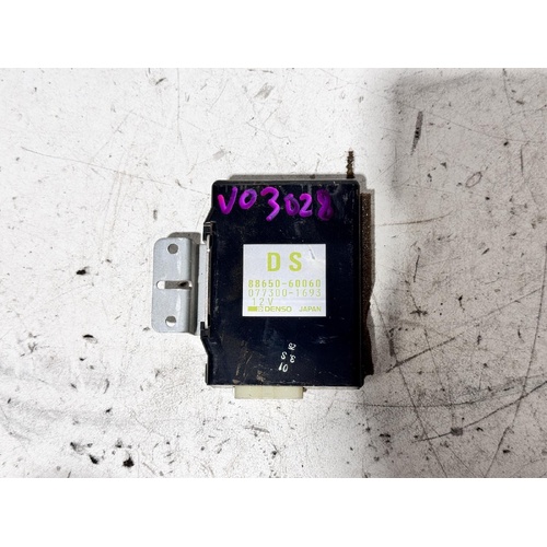 Toyota Landcruiser A/C Amplifier Module HZJ80 05/1990-03/1998