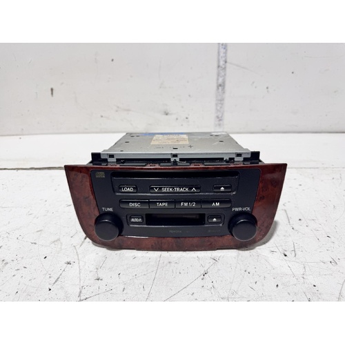 Toyota Kluger CD Player / Tape Deck Head Unit MCU28 01/2001-04/2007