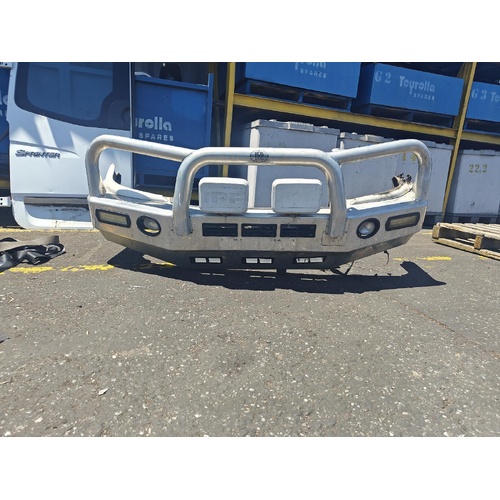 Barworld Brand Alloy Bullbar to suit Toyota Hilux KUN26 07/2011-08/2015