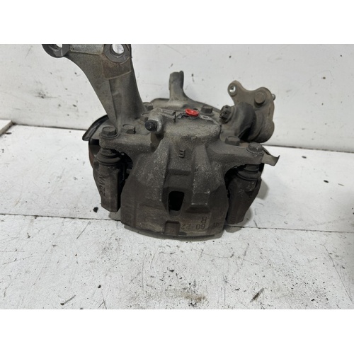 Toyota Corolla Right Front Caliper ZRE152 03/2007-12/2013