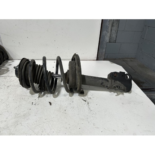 Toyota Camry Left Front Strut SXV10 03/1993-01/1996