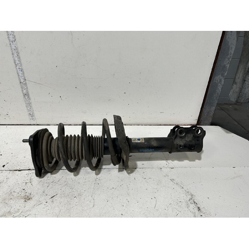 Hyundai i30 Right Front Strut GD 03/2012-04/2017