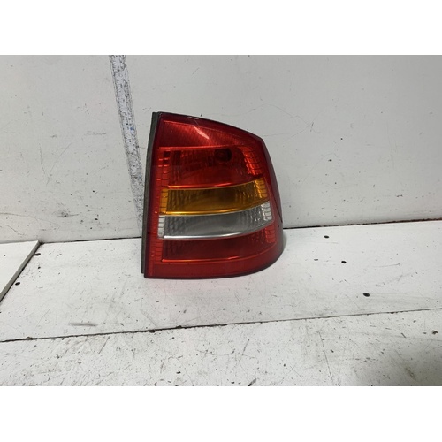 Holden Astra Right Tail Light TS 09/1998-10/2006