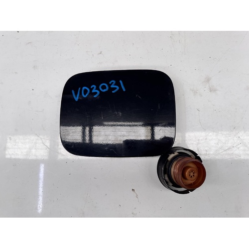 Toyota Kluger Fuel Door MCU28 10/2003-04/2007
