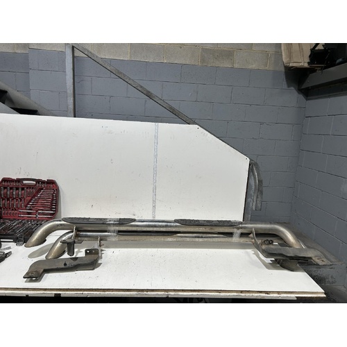 Toyota RAV4 Side Steps ACA33 11/2005-11/2012