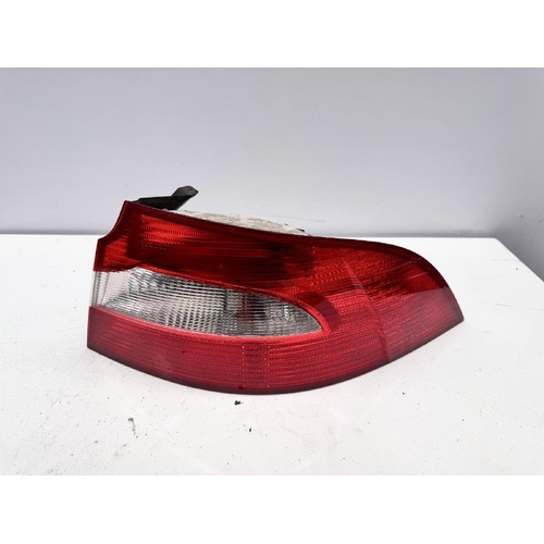Skoda Superb Right Tail Light 3T 03/2009-04/2014