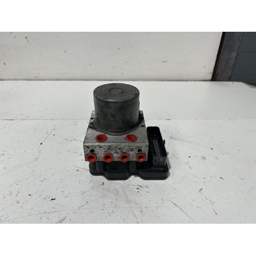 Toyota C-HR ABS Pump / Module NGX50 12/2016-09/2023