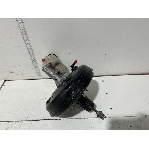 Toyota RAV4 Brake Booster with Master Cylinder ACA33 11/2005-09/2008