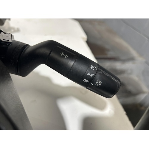 Suzuki Kizashi Flasher Switch FR 12/2009-01/2017