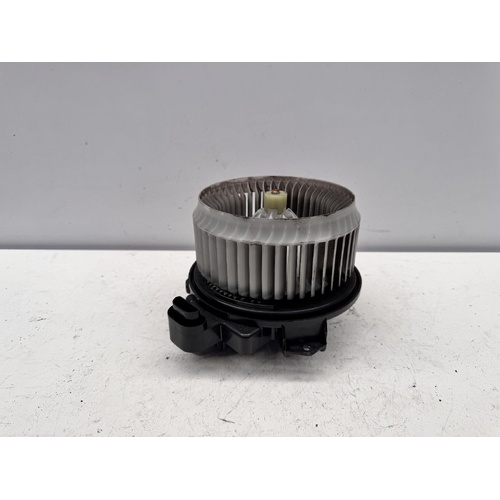 Toyota RAV4 Heater Fan Motor GSA33 11/2005-11/2012