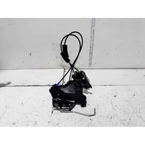 Suzuki Kizashi Left Front Lock Mechanism FR 12/2009-01/2017