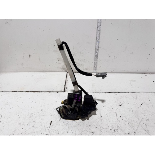 Toyota Avalon Right Rear Lock Mechanism MCX10 07/2000-06/2005