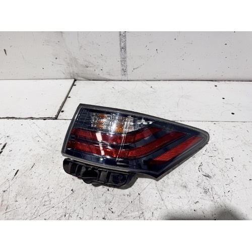 Lexus CT200H Right Tail Light ZWA10 12/2010-08/2017