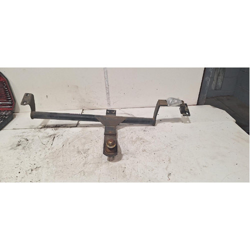 Toyota Avalon Towbar MCX10 07/2000-06/2005