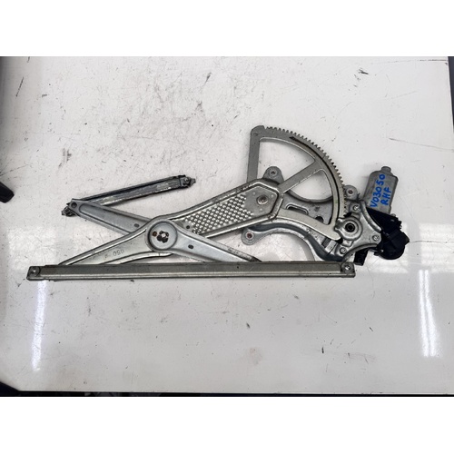 Toyota Corolla Right Front Window Regulator ZZE122 12/2001-06/2007