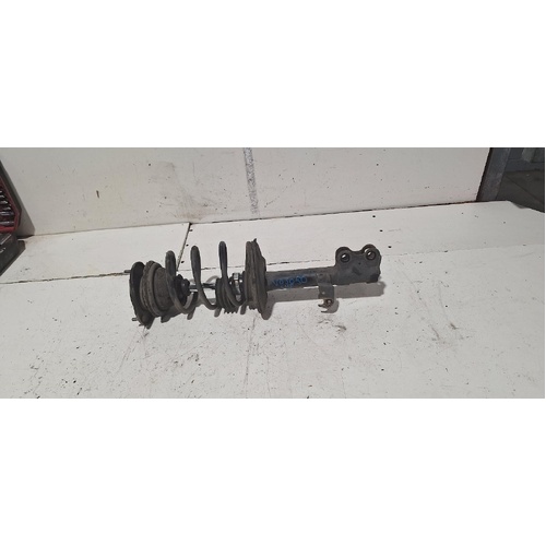 Toyota Corolla Left Front Strut ZZE122 12/2001-06/2007