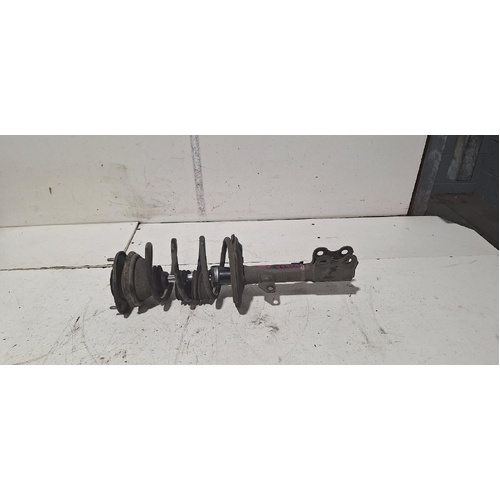 Toyota Corolla Right Front Strut ZZE122 12/2001-06/2007