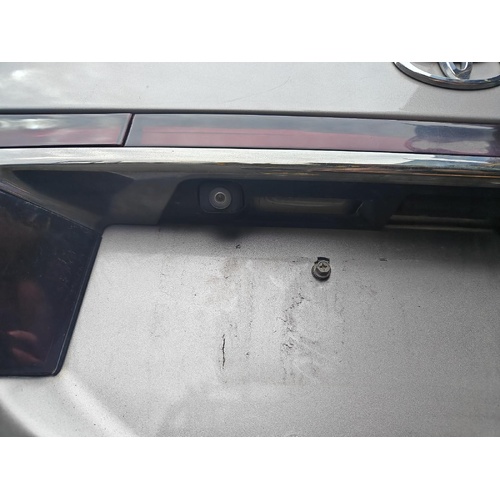 Toyota Estima Reverse Camera ACR30 2000-2006