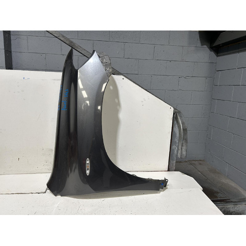 Toyota Kluger Guard GSU40 05/2007-07/2010