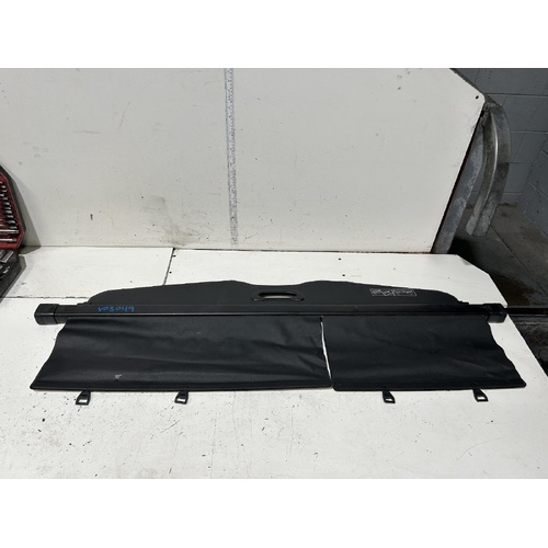 Toyota Kluger Cargo Blind GSU40 05/2007-02/2014