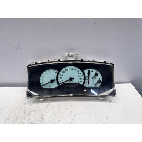 Toyota Corolla Instrument Cluster ZZE122 12/2001-06/2007