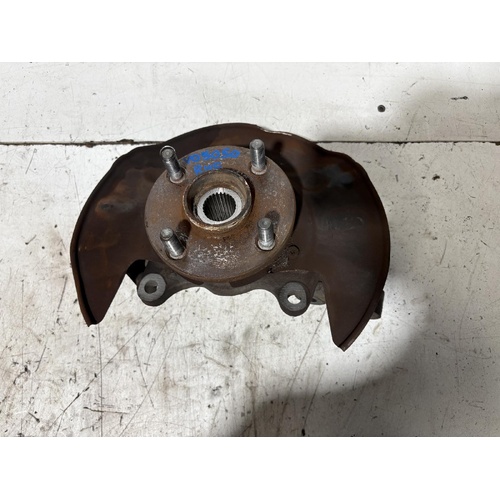 Toyota Corolla Right Front Hub Assembly ZZE122 12/2001-06/2007