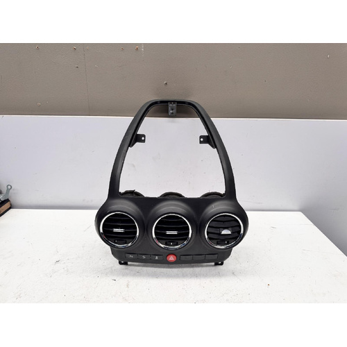 Holden Captiva Centre Dash Vents with Fascia CG 01/2011-06/2018