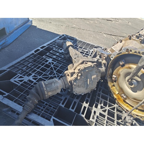Toyota Kluger Transfer Case 3.3L 3MZ-FE Geardrive Type w/VSC MCU28 01/01-04/07