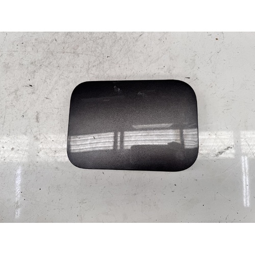 Toyota Kluger Fuel Door GSU40 05/2007-03/2014
