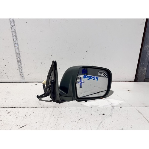 Toyota Kluger Right Door Mirror MCU28 01/2001-04/2007
