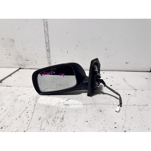 Toyota Corolla Left Door Mirror ZZE122 04/2004-06/2007