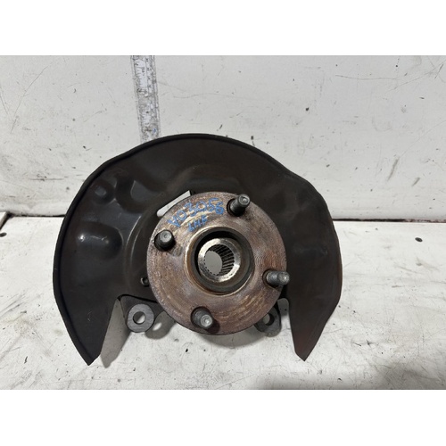 Toyota Corolla Left Front Hub Assembly ZZE122 12/2001-06/2007