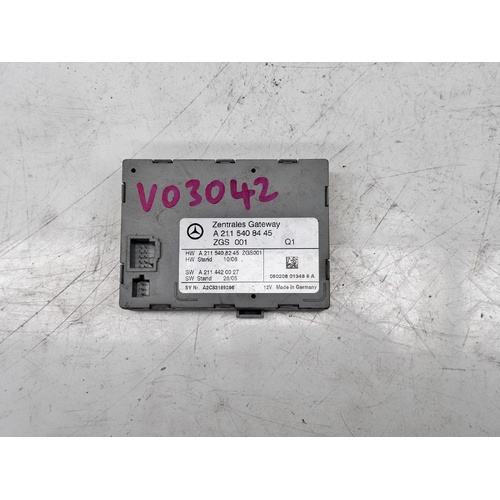 Mercedes CLS Class Gateway Control Module C219 04/2005-05/2011