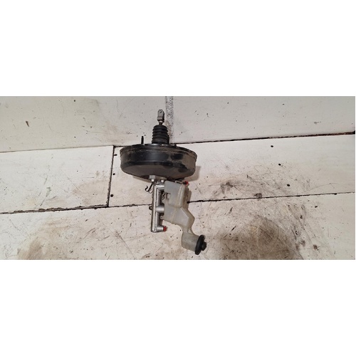 Toyota Corolla Brake Booster ZZE122 12/2001-06/2007