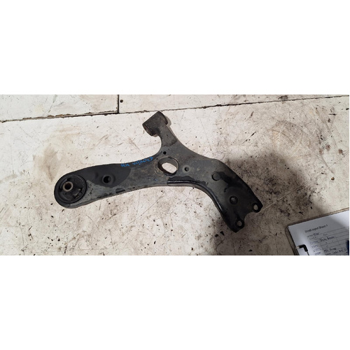 Toyota Corolla Right Front Lower Control Arm ZRE152 03/2007-10/2013