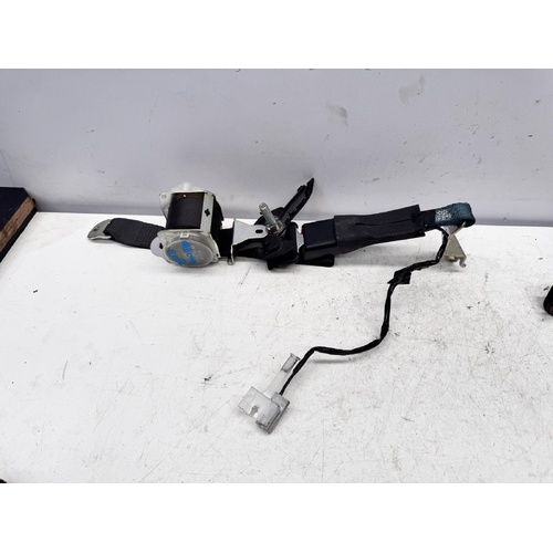 Lexus CT200H Right Rear Seat Belt ZWA10 12/2010-10/2012