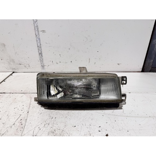 Toyota Corolla Right Head Light AE95 06/1989-08/1994
