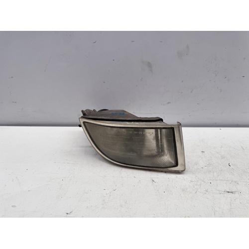 Toyota Prado Right Bumper Foglight GRJ120 02/2003-10/2009