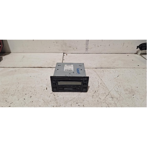 Toyota Prado Head Unit GRJ120 02/2003-10/2009