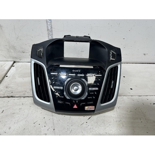 Ford Focus Radio Control Panel LW 10/2011-08/2015