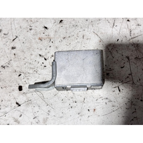 Toyota Avalon Cruise Control Module MCX10 07/2000-06/2005