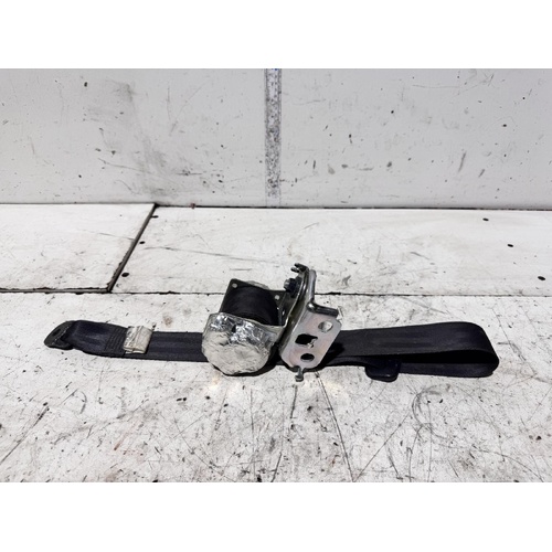 Toyota Corolla Right Rear Seat Belt ZRE152 03/2007-12/2013